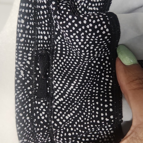 Lululemon Free Spirit Alpine White Black Leggins - Picture 9 of 11